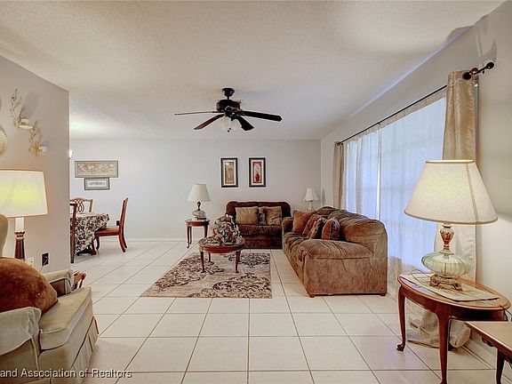 4th image of 2910 King Dr