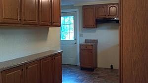4th image of 100 Hazelwood Dr