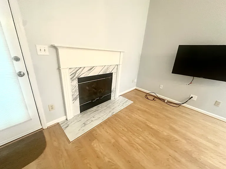 Gas fireplace