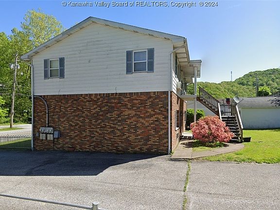 3rd image of 306 Campbells Creek Dr