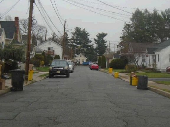 Exterior Neighborhood (street photo)