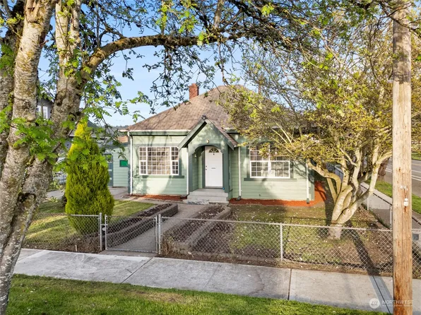 801 Cherry Avenue, Sumner, WA 98390