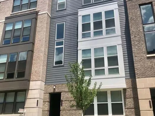 13319 Launders St Unit 142, Herndon, VA 20171