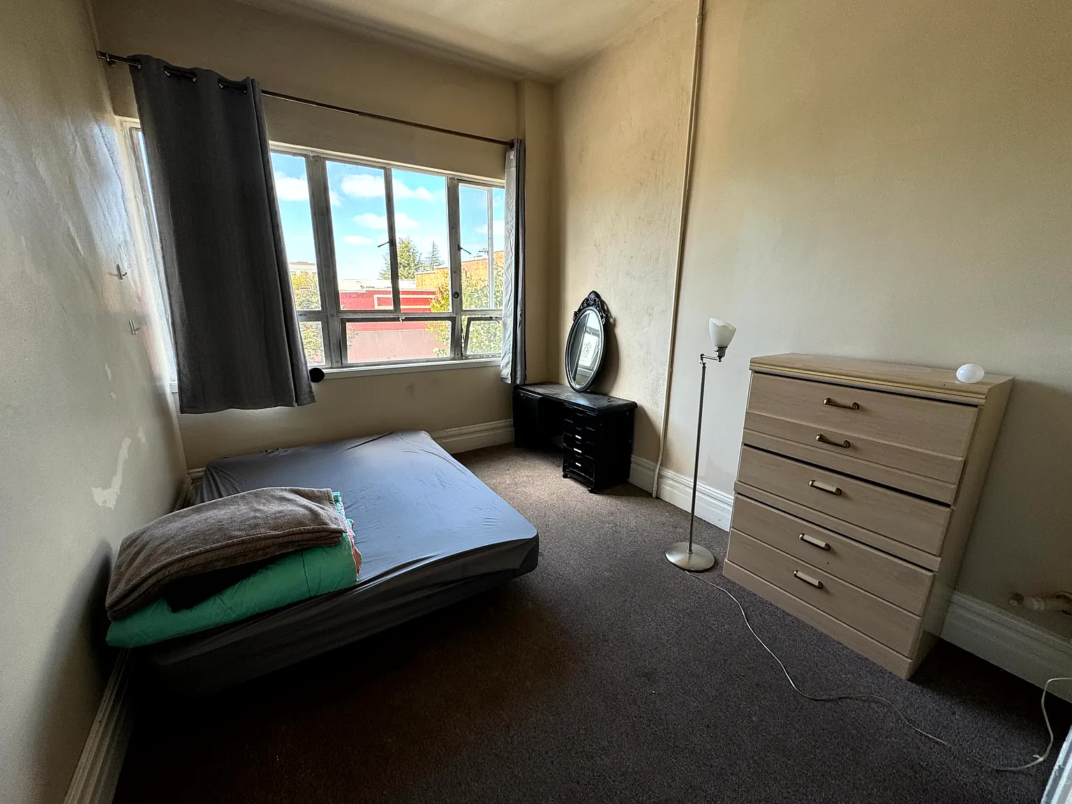 4 bed, 1822 sqft, $875 — Photo 3