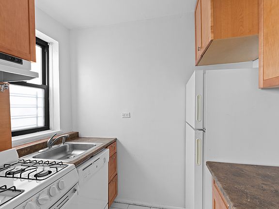 4th image of 222 E 35th St APT 5E