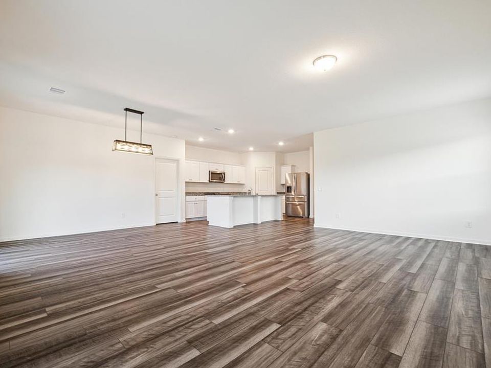 2nd image of 4603 Highland Crest Dr