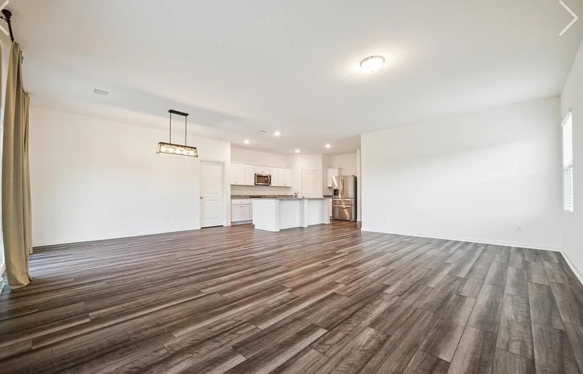 Building Photo - 4603 Highland Crest Dr