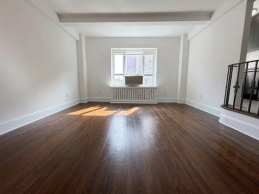 Living room, photo 3