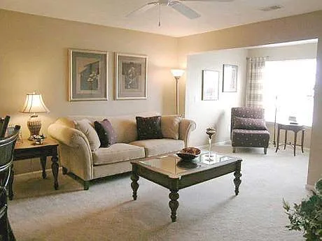 Townsend Apartments — Photo 3