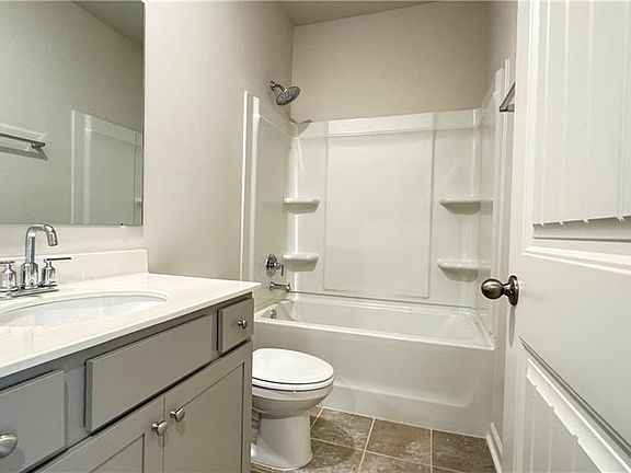 5th image of 285 Vista Ln