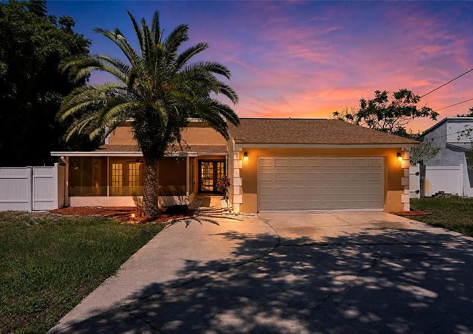1st image of 915 SEMINOLE BOULEVARD