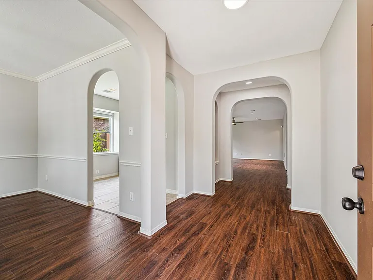 3105 W Trail Dr — Photo 2