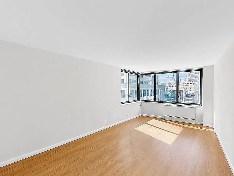 211 W 56th St #H7