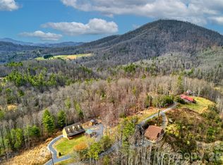 Red Bird Rd, Spruce Pine, NC 28777