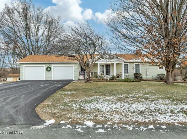 5 Washington Drive, Troy, NY 12180