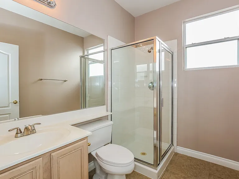 1102 Broomfield Dr — Photo 15
