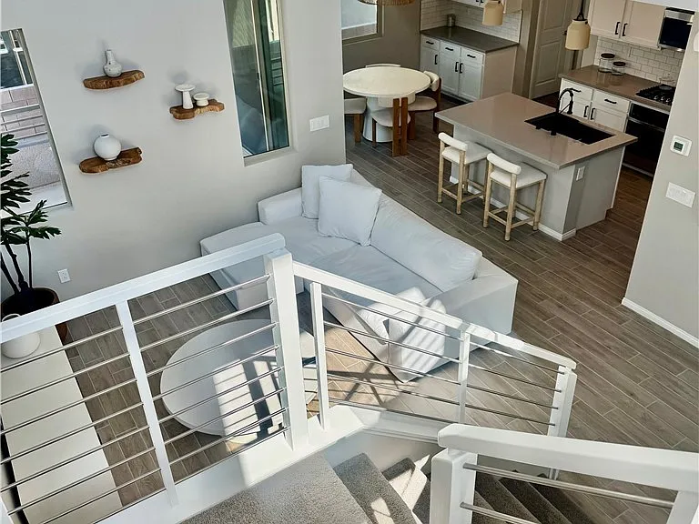 643 Solar Citrine St — Photo 18