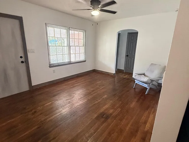 905 Citrus Ave — Photo 4
