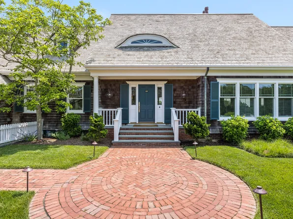 46 Waterside Avenue, Falmouth, MA 02540