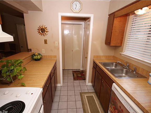 3rd image of 502 Green Mountain Cir APT 53