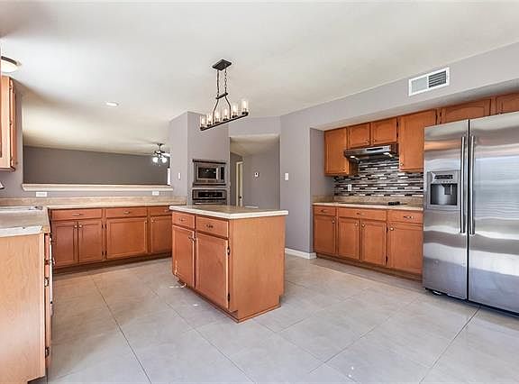 5th image of 1281 Krupp Dr