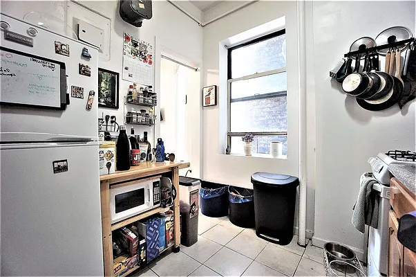 Rented by Compass | media 9