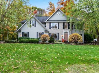 745 Lake Trl, Aurora, OH 44202