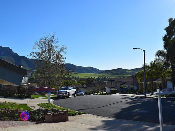 4th image of 3605 La Grange Ave