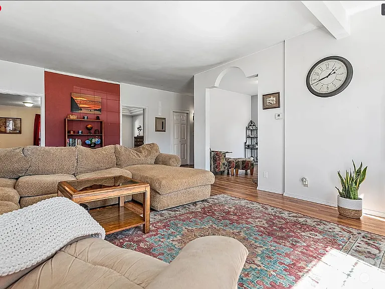1865 Bayview Ave — Photo 18