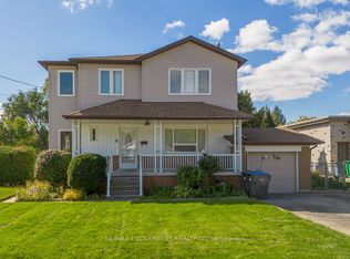 2510 Donnavale Dr, Mississauga, ON L5A2N1