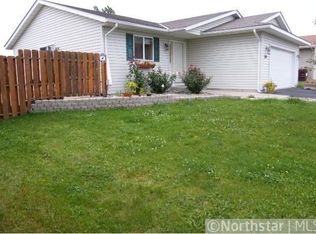 909 7th Ave NW, Hutchinson, MN 55350