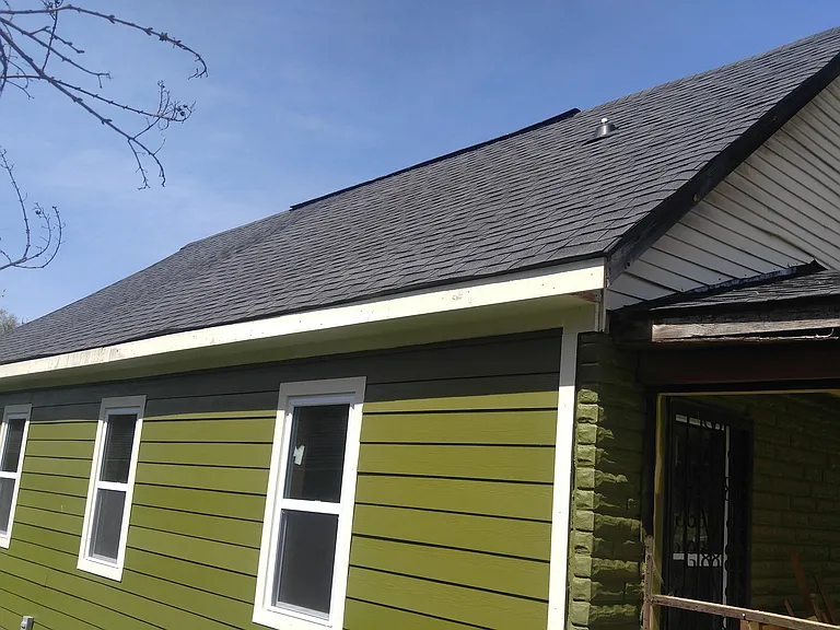 209 Douglas Ave — Photo 1