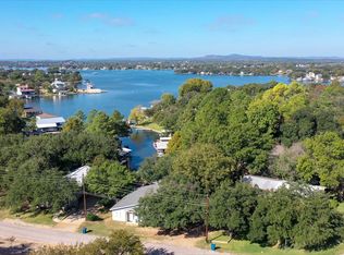 1003 N Shorewood Dr, Granite Shls, TX 78654
