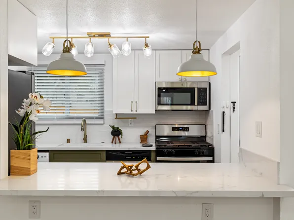 2715 A St #2, San Diego, CA 92102