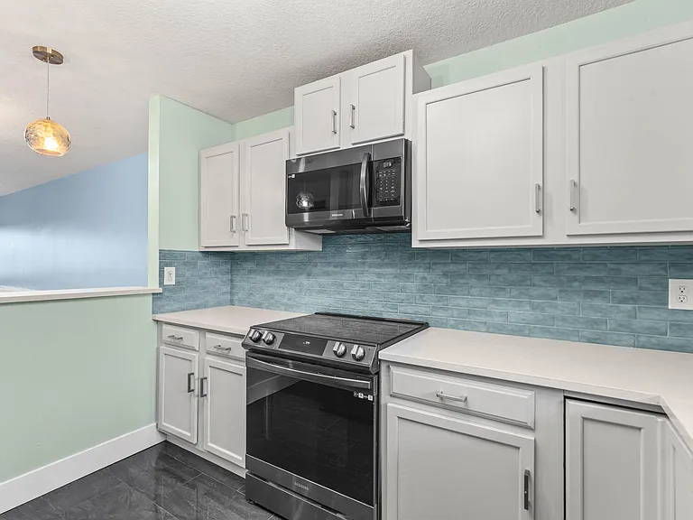 412 Southwind Dr #B2 — Photo 14