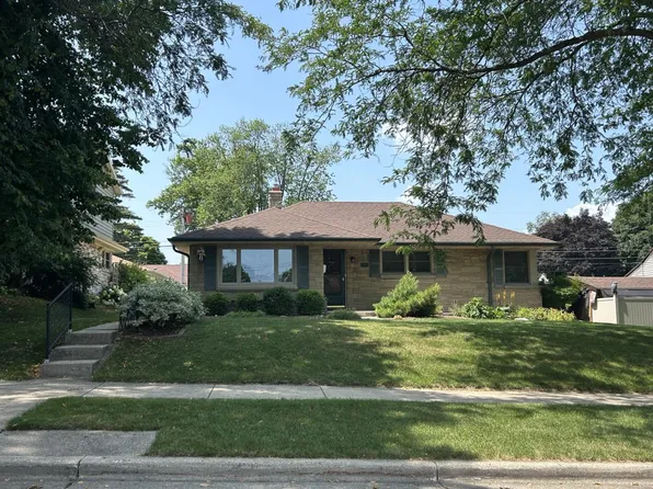 2945 South 93rd STREET, West Allis, WI 53227