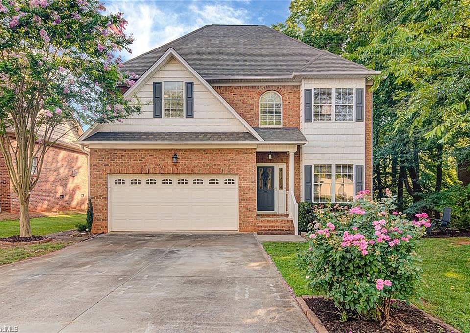 1st image of 340 Carlisle Park Dr