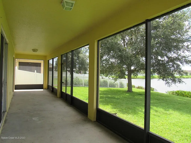 1741 Bridgeport Cir — Photo 10
