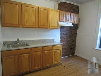 Rented by Skyline Group Real Estate