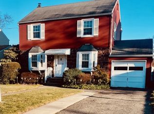 35 Englewood Rd, Clifton, NJ 07012