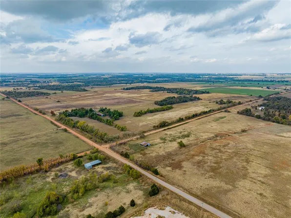 N May Ave, Crescent, OK 73028