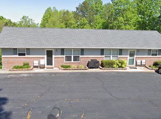 285 Harding Rd APT 102, Harriman, TN 37748