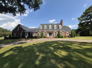 5708 Castlebrook Dr, Raleigh, NC 27604