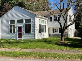 28 Standish Rd, Needham, MA 02492