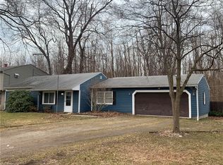 6061 Douglas Dr, Madison, OH 44057