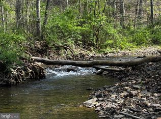 1563 Parkinson Rd, Gerrardstown, WV 25420