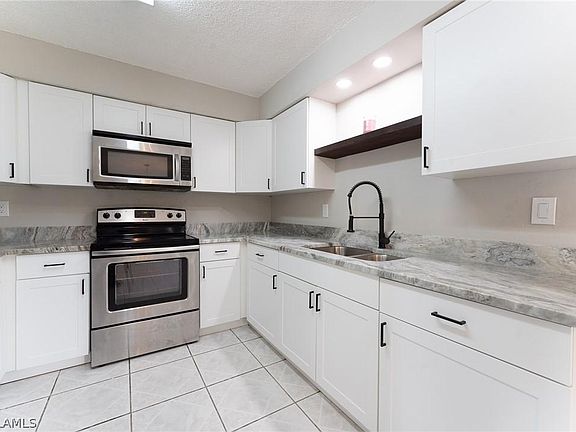 4th image of 4947 Sherry St
