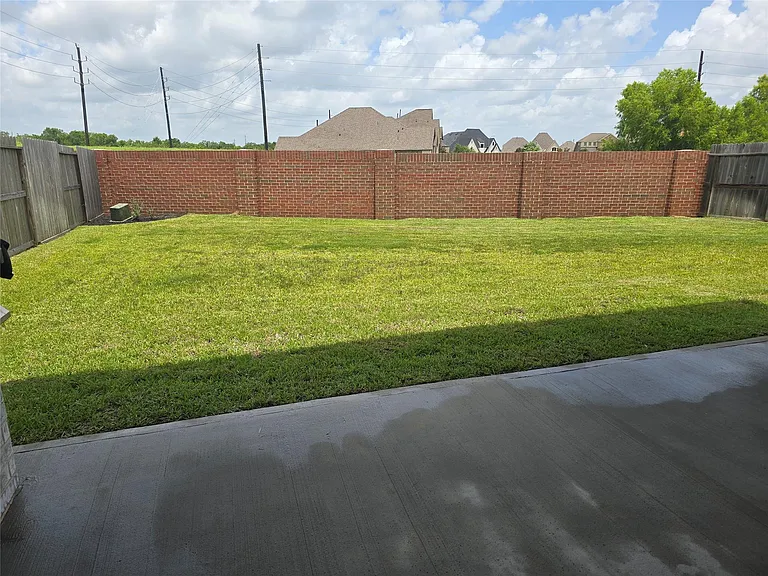 8711 Fox Trail Dr — Photo 29