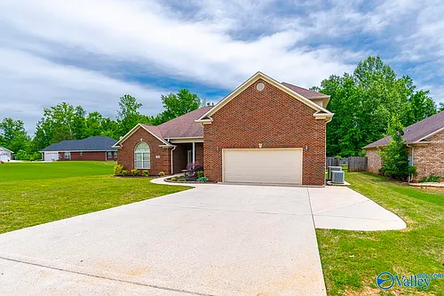 15818 Trey Hughes Dr Photo 1