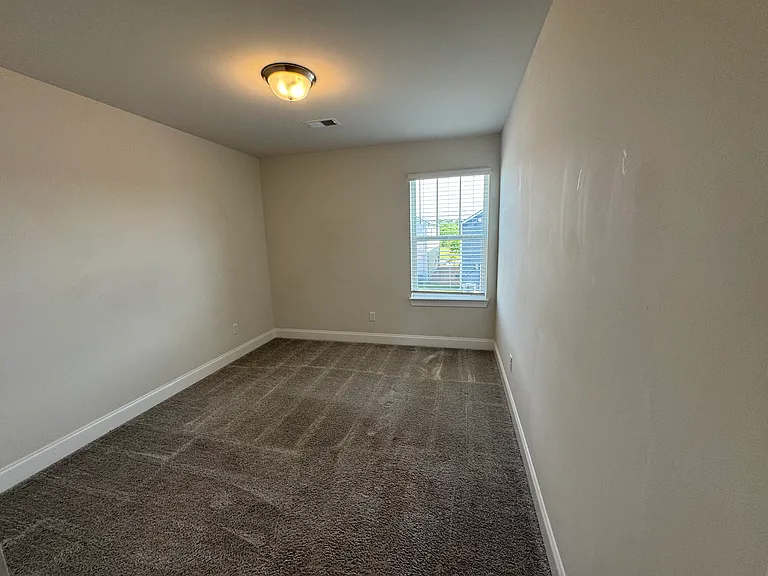 958 Oak Ridge Ln #958 — Photo 14